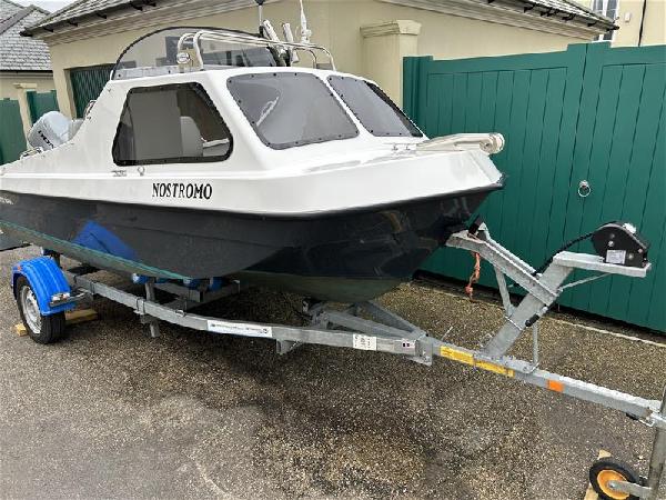 Sea Hunter  Viper For Sale From Seakers Yacht Brokers